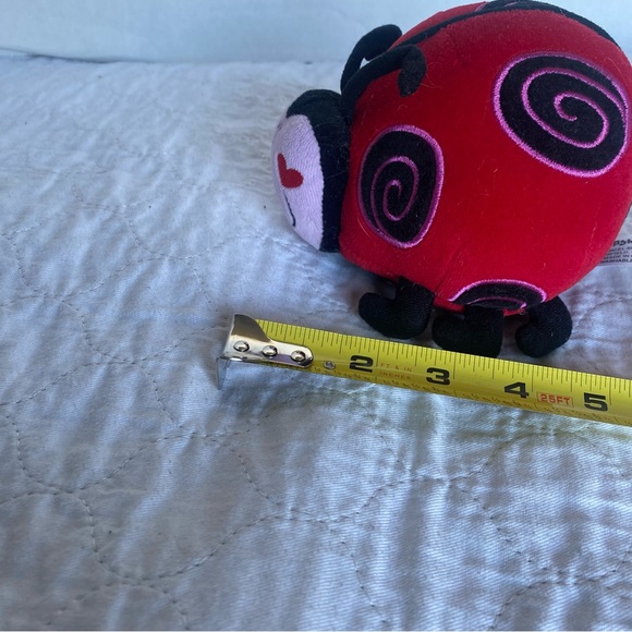 Happy House rattle red ladybug 5” embroidered hearts on face love bug 2001 Vtg - Picture 4 of 6